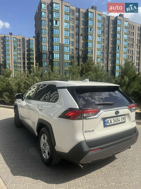 Внедорожник / Кроссовер Toyota RAV4 2018 в Киеве