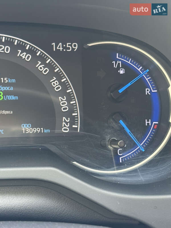 Внедорожник / Кроссовер Toyota RAV4 2018 в Киеве