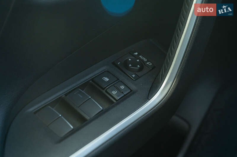 Внедорожник / Кроссовер Toyota RAV4 2020 в Черновцах фото 23 Внедорожник / Кроссовер Toyota RAV4 2020 в Черновцах