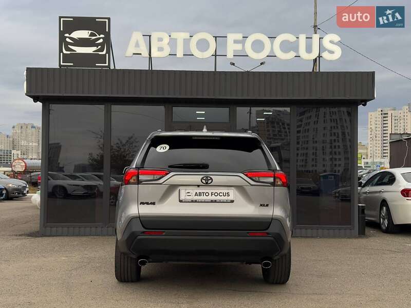 Внедорожник / Кроссовер Toyota RAV4 2022 в Киеве фото 7 Внедорожник / Кроссовер Toyota RAV4 2022 в Киеве