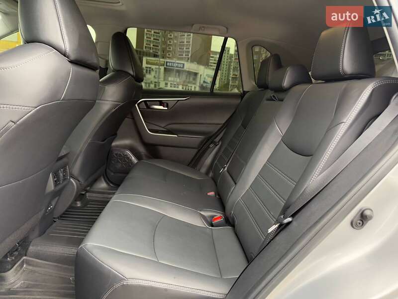 Внедорожник / Кроссовер Toyota RAV4 2022 в Киеве фото 10 Внедорожник / Кроссовер Toyota RAV4 2022 в Киеве
