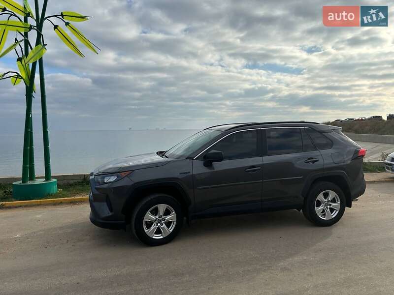 Позашляховик / Кросовер Toyota RAV4 2021 в Одесі