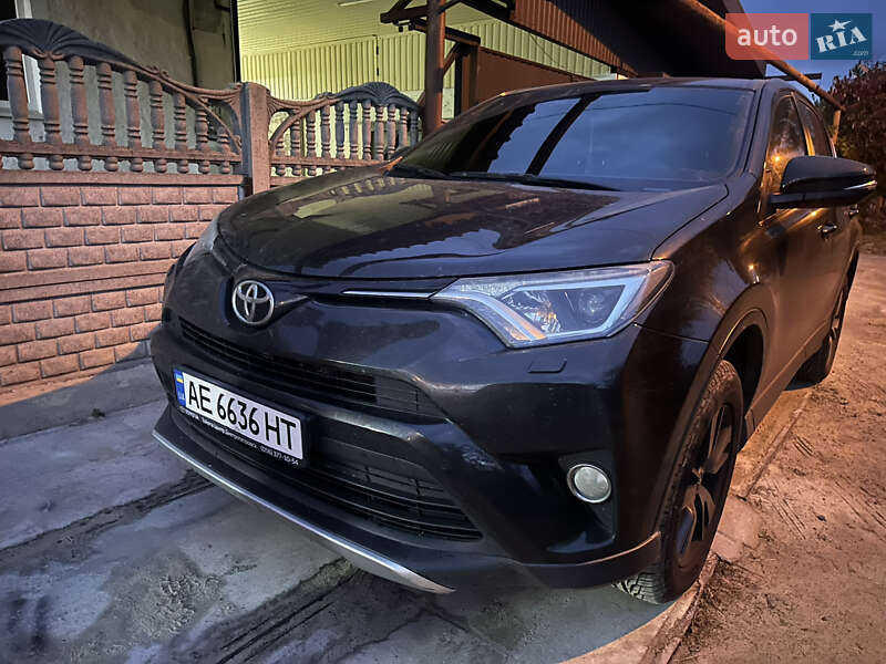Внедорожник / Кроссовер Toyota RAV4 2016 в Днепре фото Внедорожник / Кроссовер Toyota RAV4 2016 в Днепре