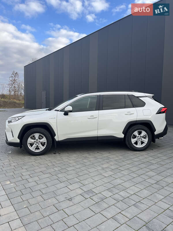 Внедорожник / Кроссовер Toyota RAV4 2021 в Хмельницком фото 7 Внедорожник / Кроссовер Toyota RAV4 2021 в Хмельницком