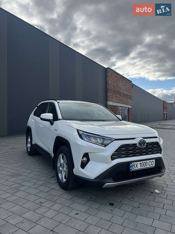 Внедорожник / Кроссовер Toyota RAV4 2021 в Хмельницком фото 10 Внедорожник / Кроссовер Toyota RAV4 2021 в Хмельницком