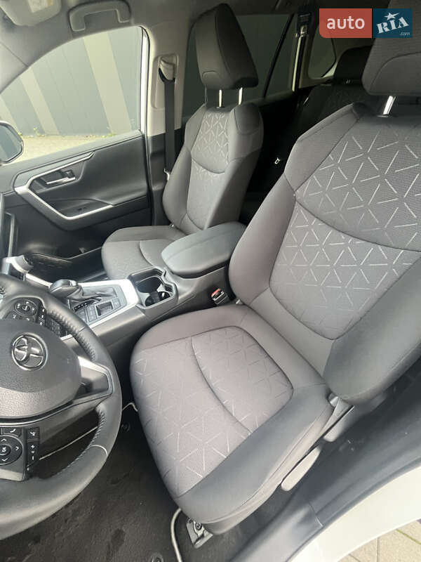 Внедорожник / Кроссовер Toyota RAV4 2021 в Хмельницком фото 18 Внедорожник / Кроссовер Toyota RAV4 2021 в Хмельницком