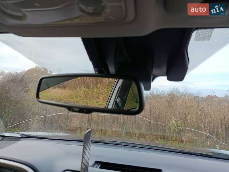 Внедорожник / Кроссовер Toyota RAV4 2014 в Ровно фото 38 Внедорожник / Кроссовер Toyota RAV4 2014 в Ровно