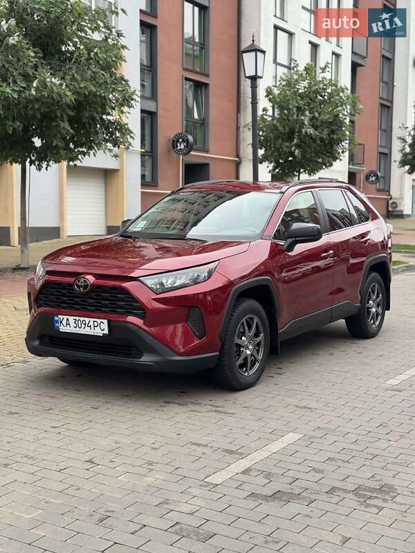 Позашляховик / Кросовер Toyota RAV4 2018 в Києві фото 5 Позашляховик / Кросовер Toyota RAV4 2018 в Києві