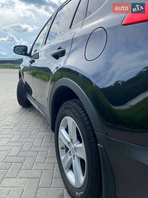 Внедорожник / Кроссовер Toyota RAV4 2013 в Овруче фото 4 Внедорожник / Кроссовер Toyota RAV4 2013 в Овруче
