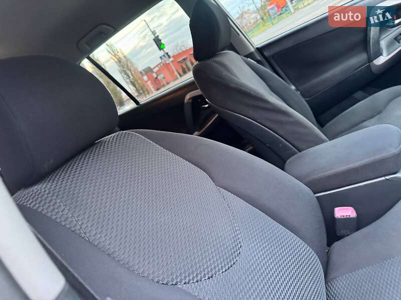 Внедорожник / Кроссовер Toyota RAV4 2009 в Ахтырке фото 28 Внедорожник / Кроссовер Toyota RAV4 2009 в Ахтырке