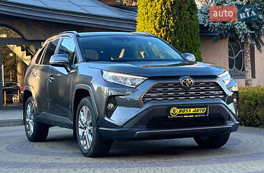 Внедорожник / Кроссовер Toyota RAV4 2021 в Львове