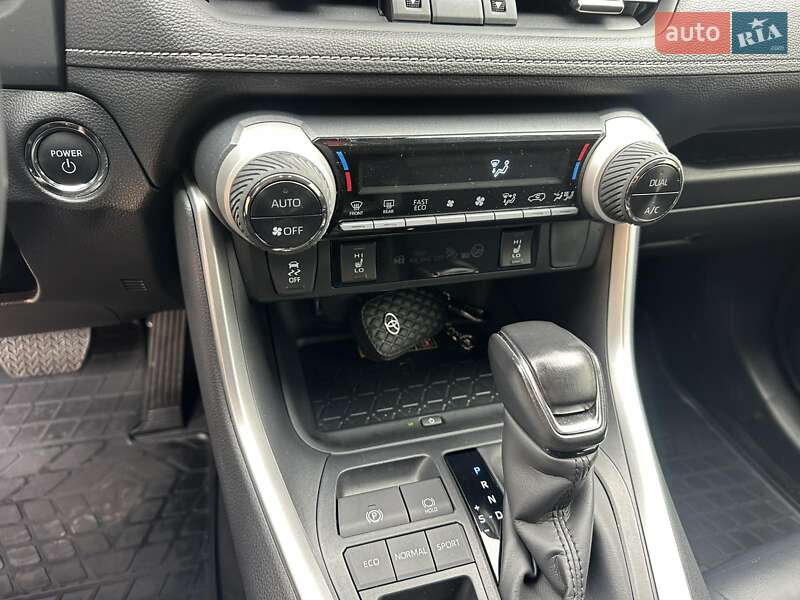 Внедорожник / Кроссовер Toyota RAV4 2023 в Одессе фото 20 Внедорожник / Кроссовер Toyota RAV4 2023 в Одессе