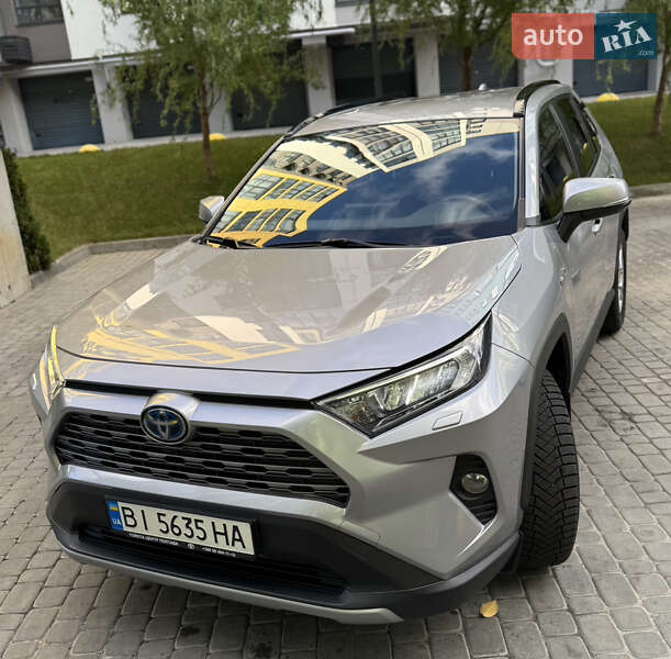 Внедорожник / Кроссовер Toyota RAV4 2020 в Днепре фото 3 Внедорожник / Кроссовер Toyota RAV4 2020 в Днепре