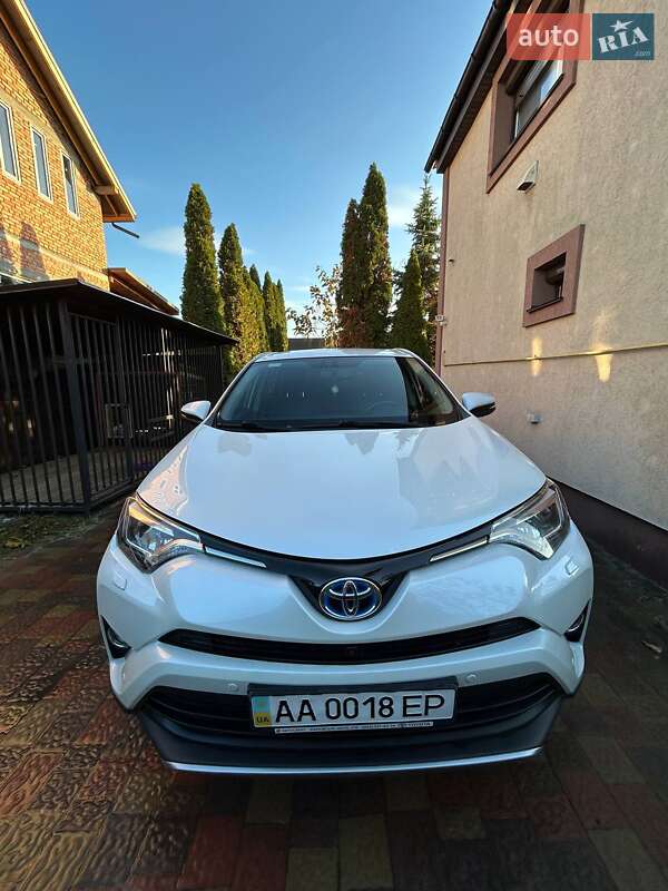 Внедорожник / Кроссовер Toyota RAV4 2017 в Киеве фото 17 Внедорожник / Кроссовер Toyota RAV4 2017 в Киеве