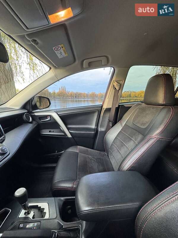 Внедорожник / Кроссовер Toyota RAV4 2017 в Ровно фото 27 Внедорожник / Кроссовер Toyota RAV4 2017 в Ровно