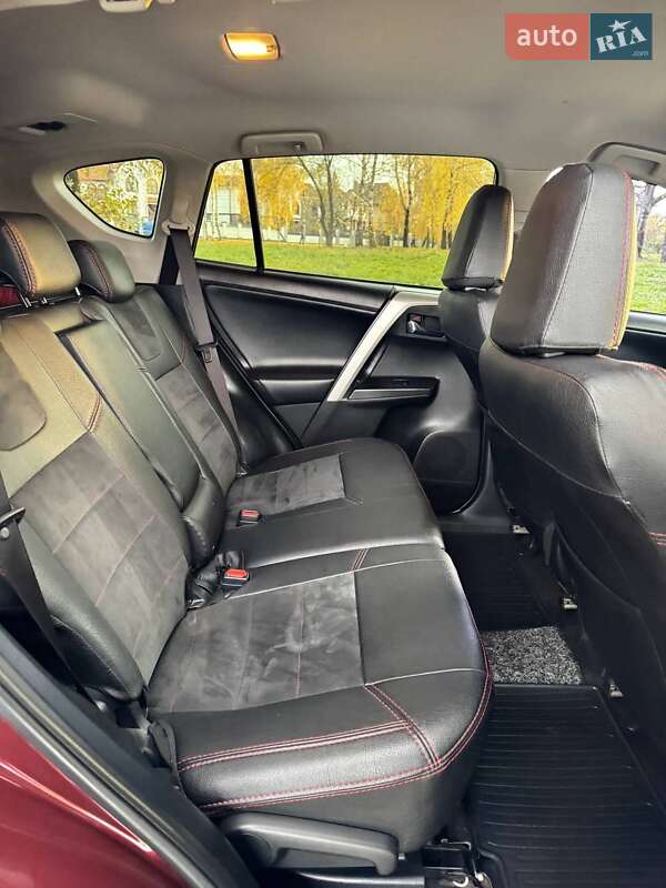 Внедорожник / Кроссовер Toyota RAV4 2017 в Ровно фото 29 Внедорожник / Кроссовер Toyota RAV4 2017 в Ровно