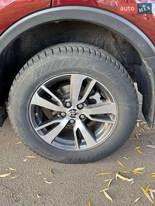 Внедорожник / Кроссовер Toyota RAV4 2017 в Ровно фото 35 Внедорожник / Кроссовер Toyota RAV4 2017 в Ровно