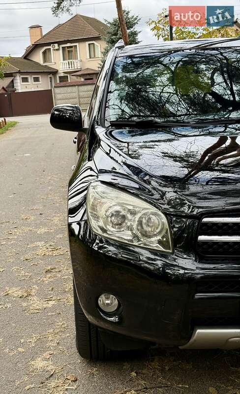 Внедорожник / Кроссовер Toyota RAV4 2007 в Киеве