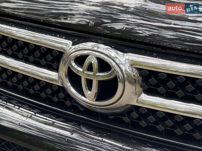 Внедорожник / Кроссовер Toyota RAV4 2007 в Киеве