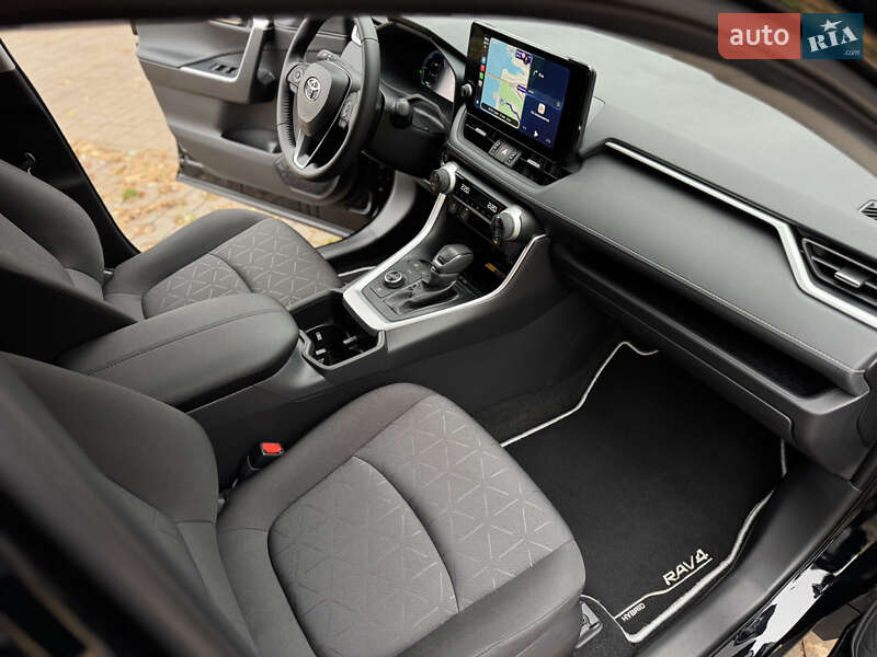 Внедорожник / Кроссовер Toyota RAV4 2023 в Киеве фото 35 Внедорожник / Кроссовер Toyota RAV4 2023 в Киеве