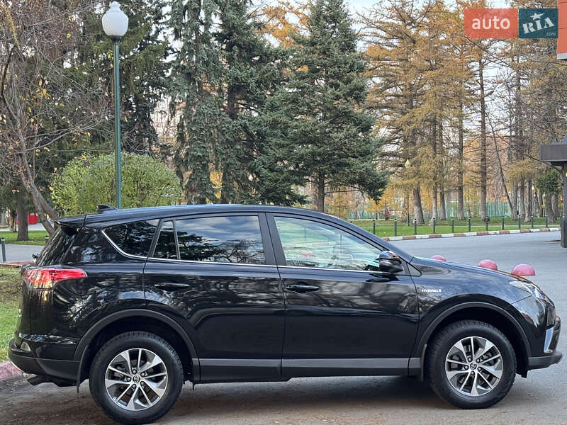 Внедорожник / Кроссовер Toyota RAV4 2017 в Харькове фото 9 Внедорожник / Кроссовер Toyota RAV4 2017 в Харькове