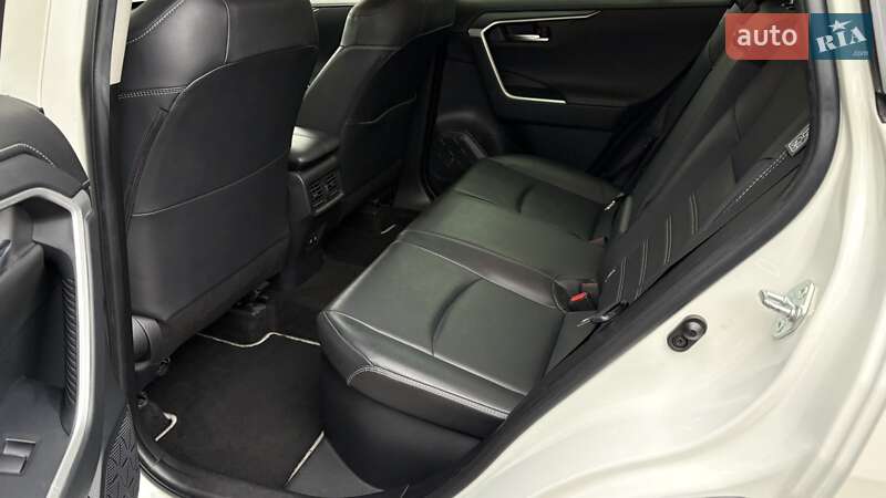 Внедорожник / Кроссовер Toyota RAV4 2019 в Киеве фото 11 Внедорожник / Кроссовер Toyota RAV4 2019 в Киеве