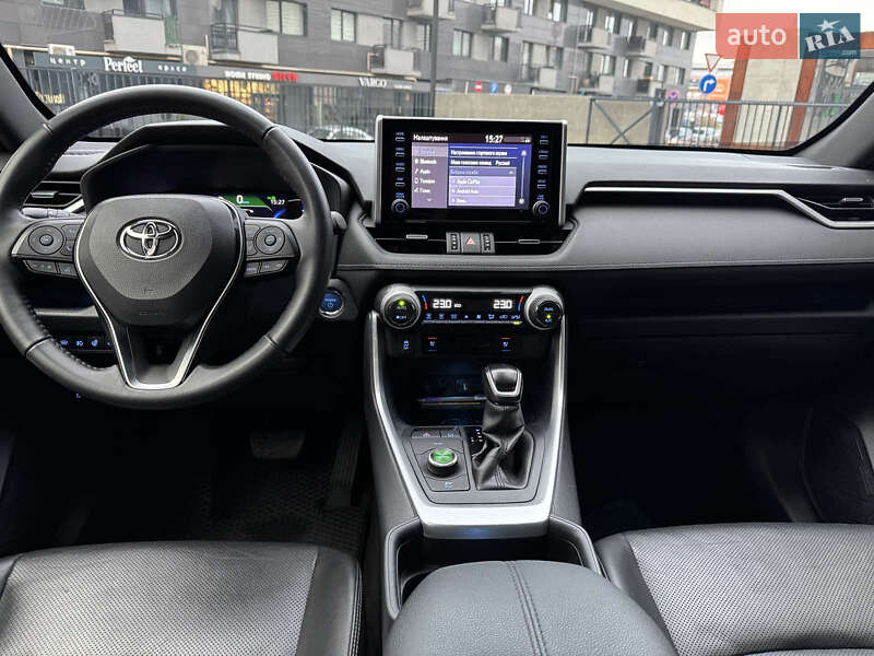 Внедорожник / Кроссовер Toyota RAV4 2019 в Львове