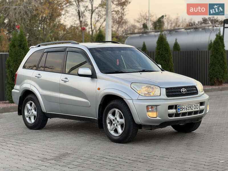 Позашляховик / Кросовер Toyota RAV4 2003 в Одесі