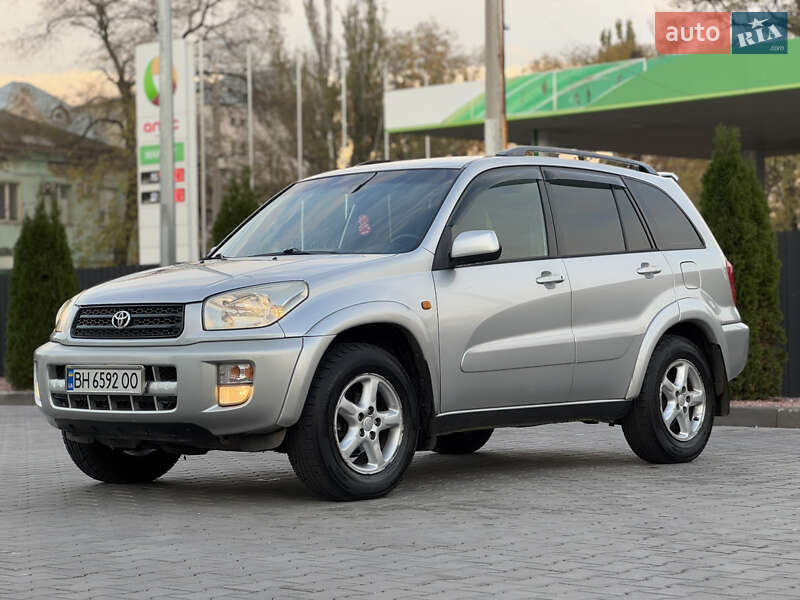 Позашляховик / Кросовер Toyota RAV4 2003 в Одесі