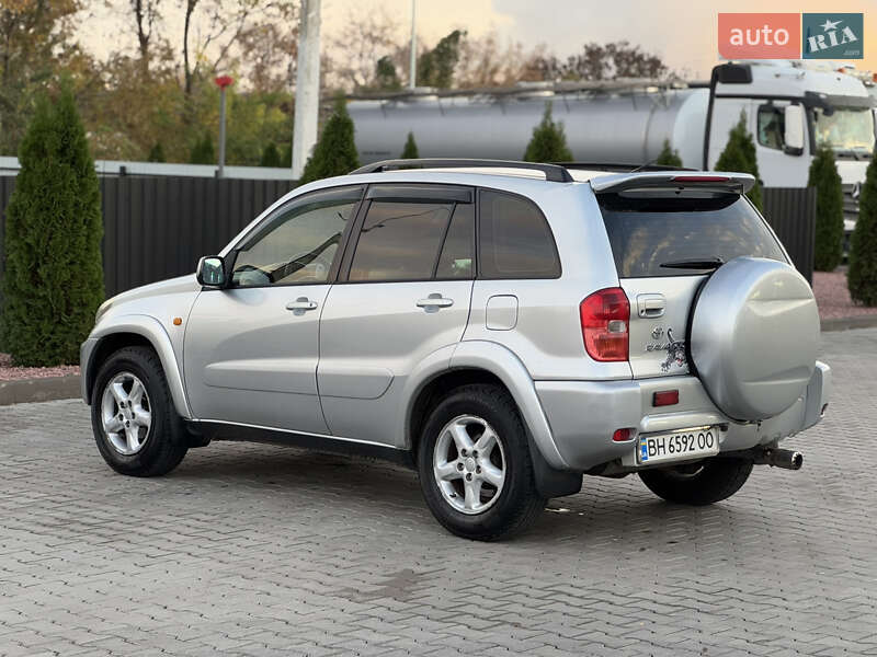 Позашляховик / Кросовер Toyota RAV4 2003 в Одесі