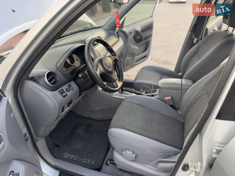 Позашляховик / Кросовер Toyota RAV4 2003 в Одесі
