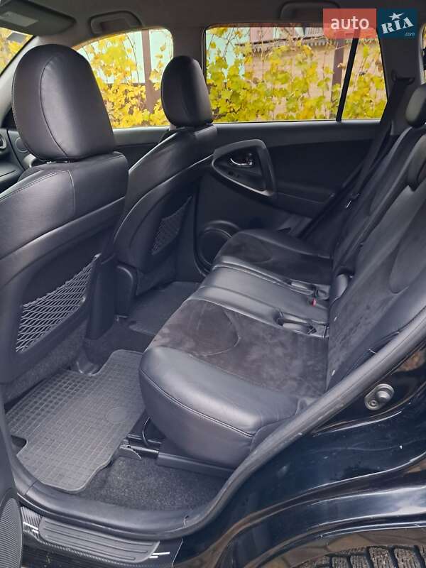Внедорожник / Кроссовер Toyota RAV4 2011 в Борисполе фото 3 Внедорожник / Кроссовер Toyota RAV4 2011 в Борисполе