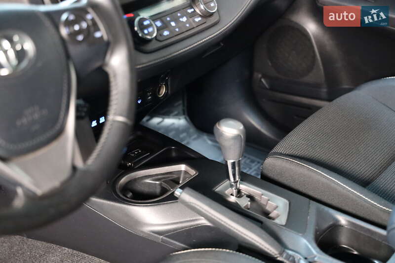 Внедорожник / Кроссовер Toyota RAV4 2017 в Луцке фото 24 Внедорожник / Кроссовер Toyota RAV4 2017 в Луцке