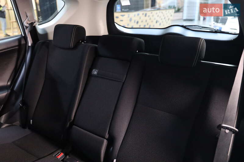 Внедорожник / Кроссовер Toyota RAV4 2017 в Луцке фото 30 Внедорожник / Кроссовер Toyota RAV4 2017 в Луцке