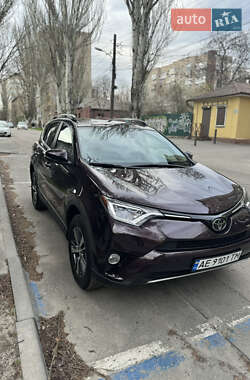 Внедорожник / Кроссовер Toyota RAV4 2018 в Днепре