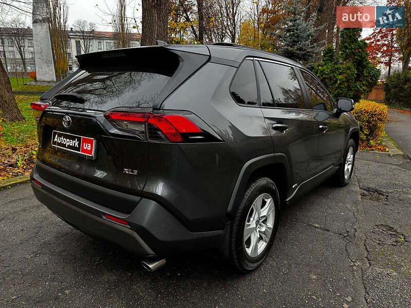 Внедорожник / Кроссовер Toyota RAV4 2019 в Киеве фото 7 Внедорожник / Кроссовер Toyota RAV4 2019 в Киеве