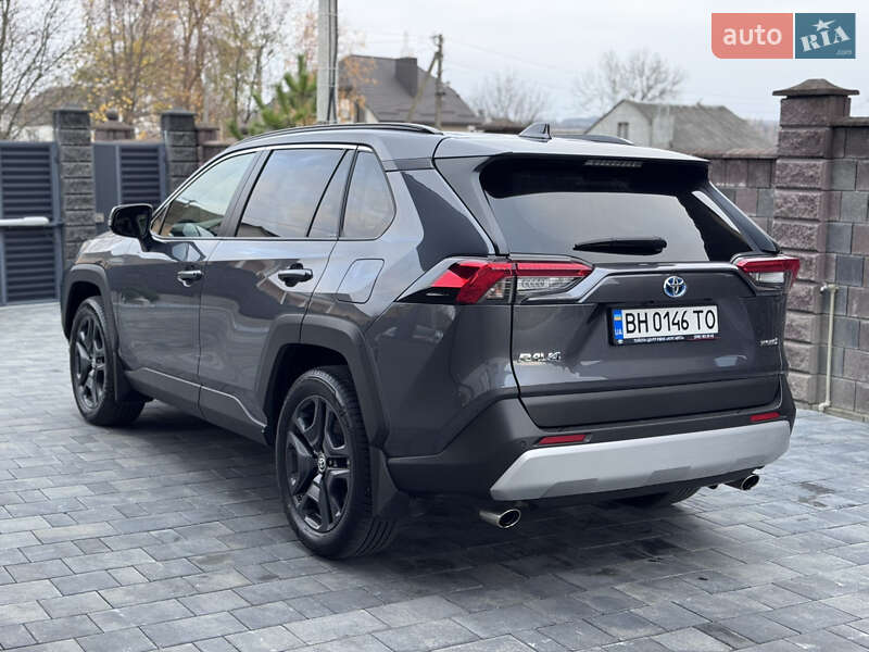 Внедорожник / Кроссовер Toyota RAV4 2023 в Ровно фото 11 Внедорожник / Кроссовер Toyota RAV4 2023 в Ровно