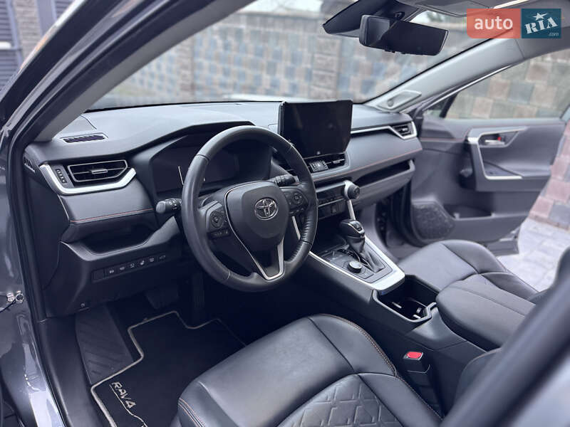 Внедорожник / Кроссовер Toyota RAV4 2023 в Ровно фото 19 Внедорожник / Кроссовер Toyota RAV4 2023 в Ровно