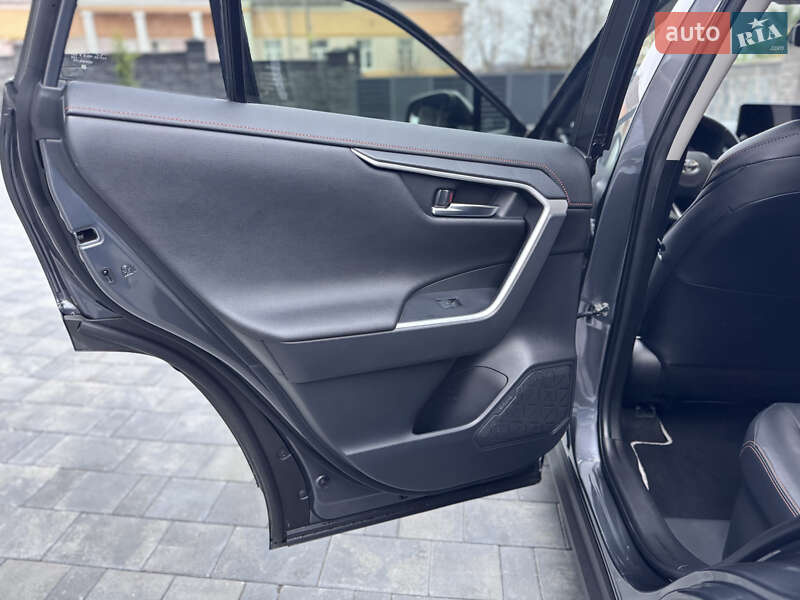 Внедорожник / Кроссовер Toyota RAV4 2023 в Ровно фото 25 Внедорожник / Кроссовер Toyota RAV4 2023 в Ровно