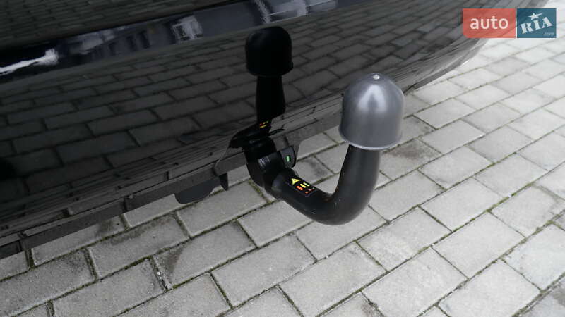 Позашляховик / Кросовер Toyota RAV4 2020 в Львові