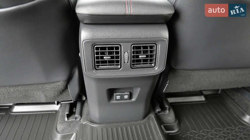 Позашляховик / Кросовер Toyota RAV4 2020 в Львові