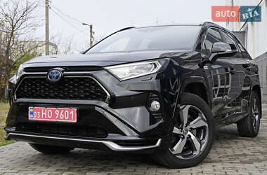 Позашляховик / Кросовер Toyota RAV4 2020 в Львові