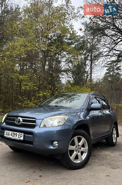 Внедорожник / Кроссовер Toyota RAV4 2008 в Киеве