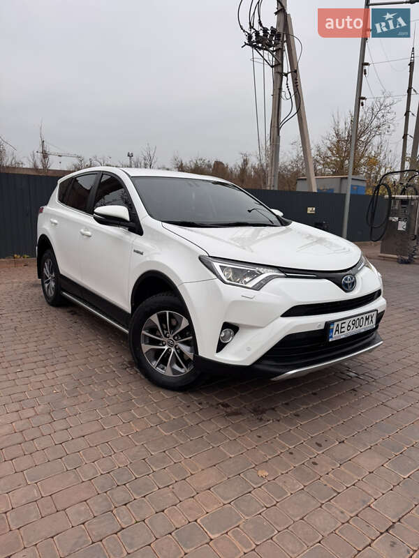 Позашляховик / Кросовер Toyota RAV4 2018 в Кривому Розі