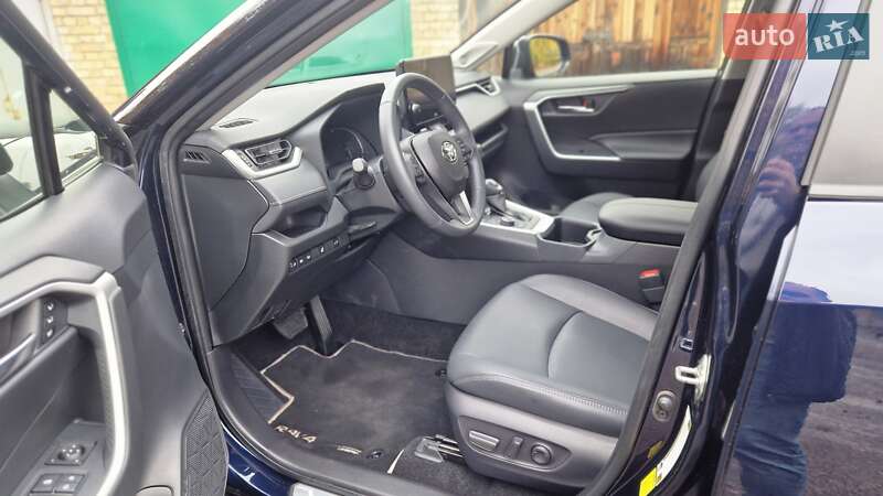 Внедорожник / Кроссовер Toyota RAV4 2023 в Киеве фото 31 Внедорожник / Кроссовер Toyota RAV4 2023 в Киеве