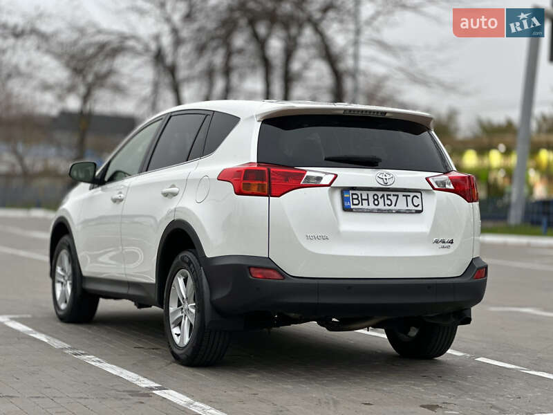 Позашляховик / Кросовер Toyota RAV4 2015 в Одесі