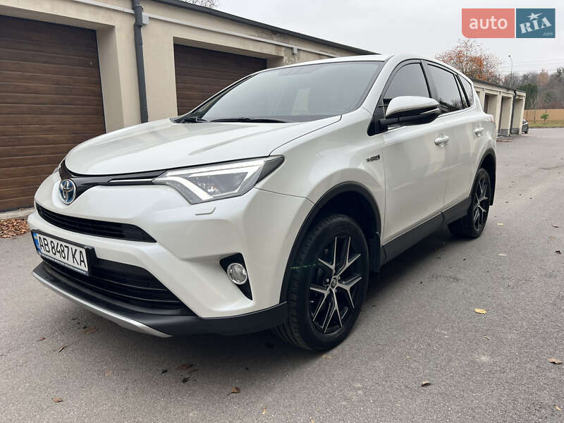 Внедорожник / Кроссовер Toyota RAV4 2017 в Виннице фото 5 Внедорожник / Кроссовер Toyota RAV4 2017 в Виннице
