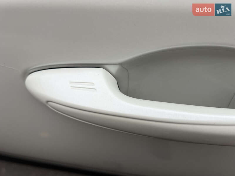 Внедорожник / Кроссовер Toyota RAV4 2017 в Виннице фото 11 Внедорожник / Кроссовер Toyota RAV4 2017 в Виннице