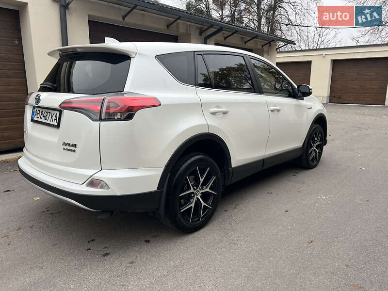 Внедорожник / Кроссовер Toyota RAV4 2017 в Виннице фото 22 Внедорожник / Кроссовер Toyota RAV4 2017 в Виннице