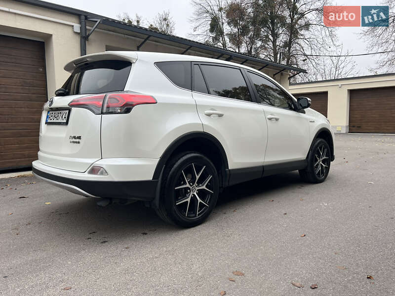 Внедорожник / Кроссовер Toyota RAV4 2017 в Виннице фото 23 Внедорожник / Кроссовер Toyota RAV4 2017 в Виннице